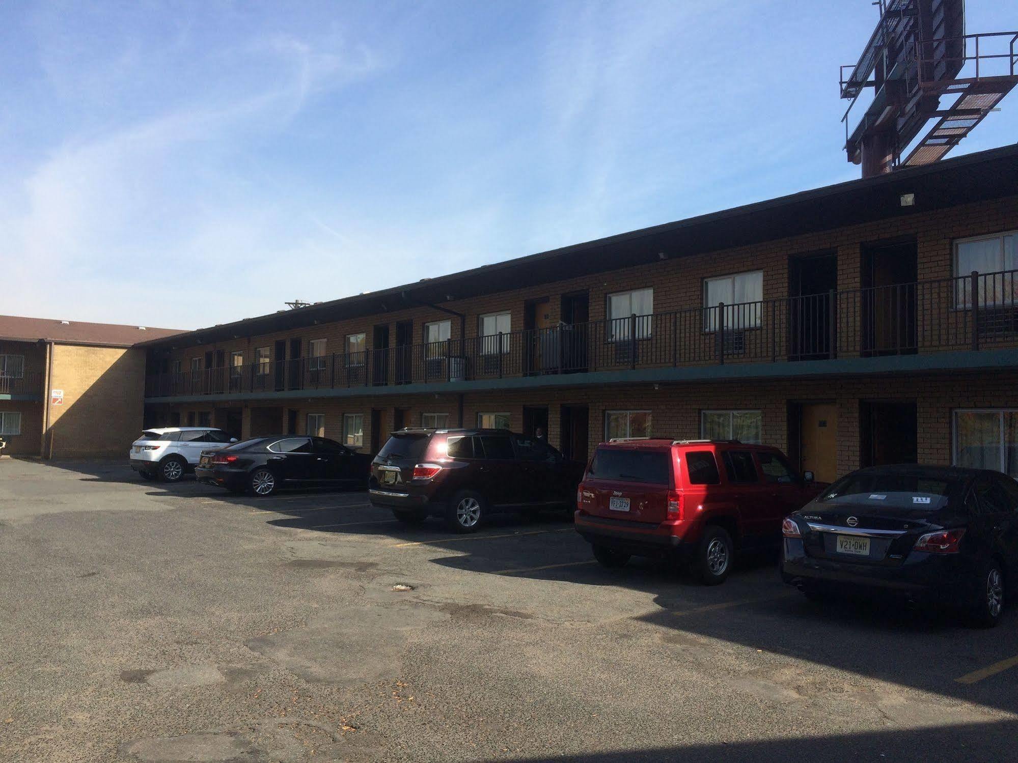 Hudson Plaza Motel Bayonne Jersey City Exterior foto